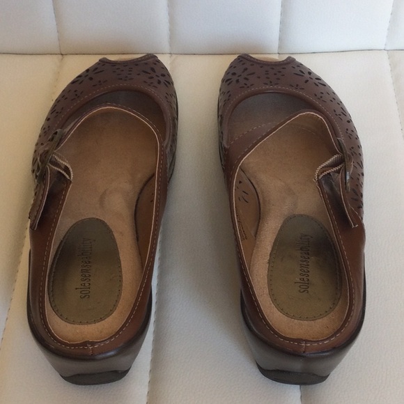 EUC Solesenseabilty 8M Brown Cognac Peep Toe Clog Shoe - Picture 6 of 16